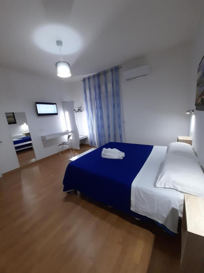 Milazzo: La Porta Delle Eolie Bed & Breakfast Dış mekan fotoğraf