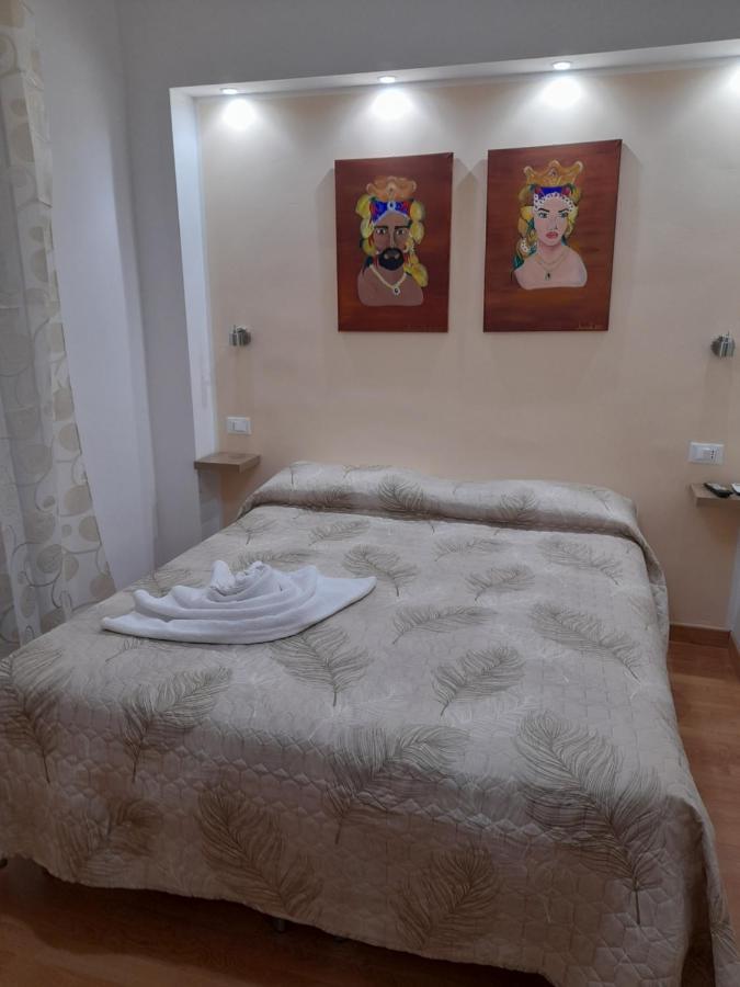 Milazzo: La Porta Delle Eolie Bed & Breakfast Dış mekan fotoğraf