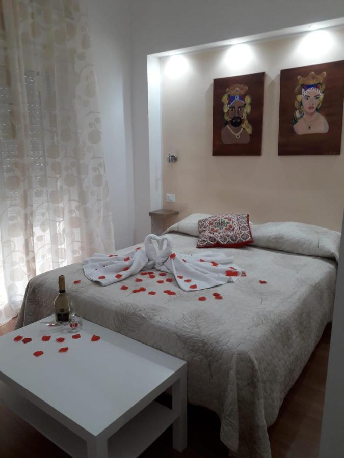 Milazzo: La Porta Delle Eolie Bed & Breakfast Dış mekan fotoğraf